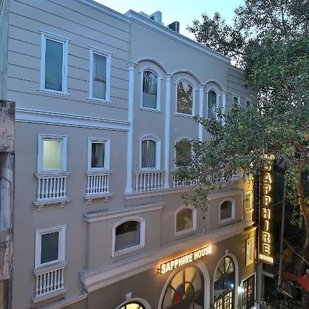 Hotel Sapphire House - 3 Mins Walk From Metro And 5 Mins From Rail Station New Delhi Ngoại thất bức ảnh